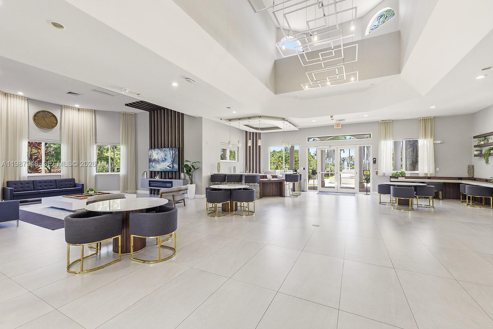 PEMBROKE ISLES 1 - Residential