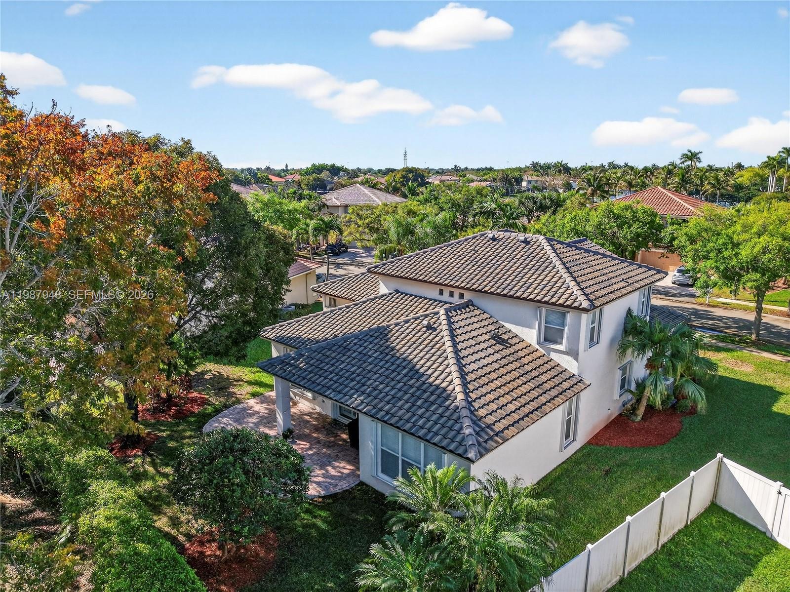 PEMBROKE ISLES 1 - Residential