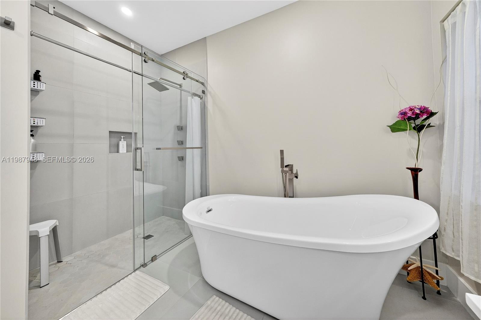 PEMBROKE ISLES 1 - Residential