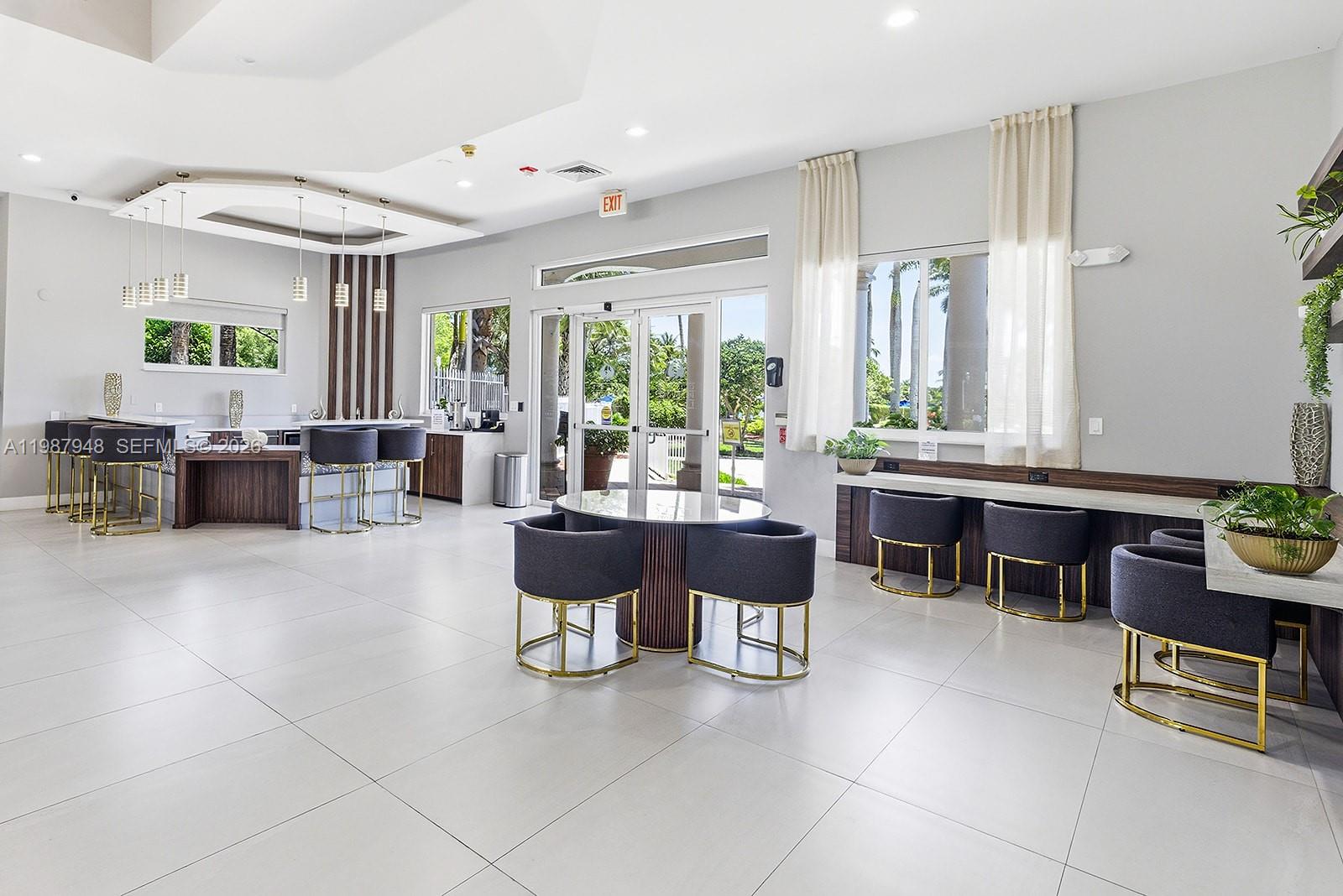 PEMBROKE ISLES 1 - Residential