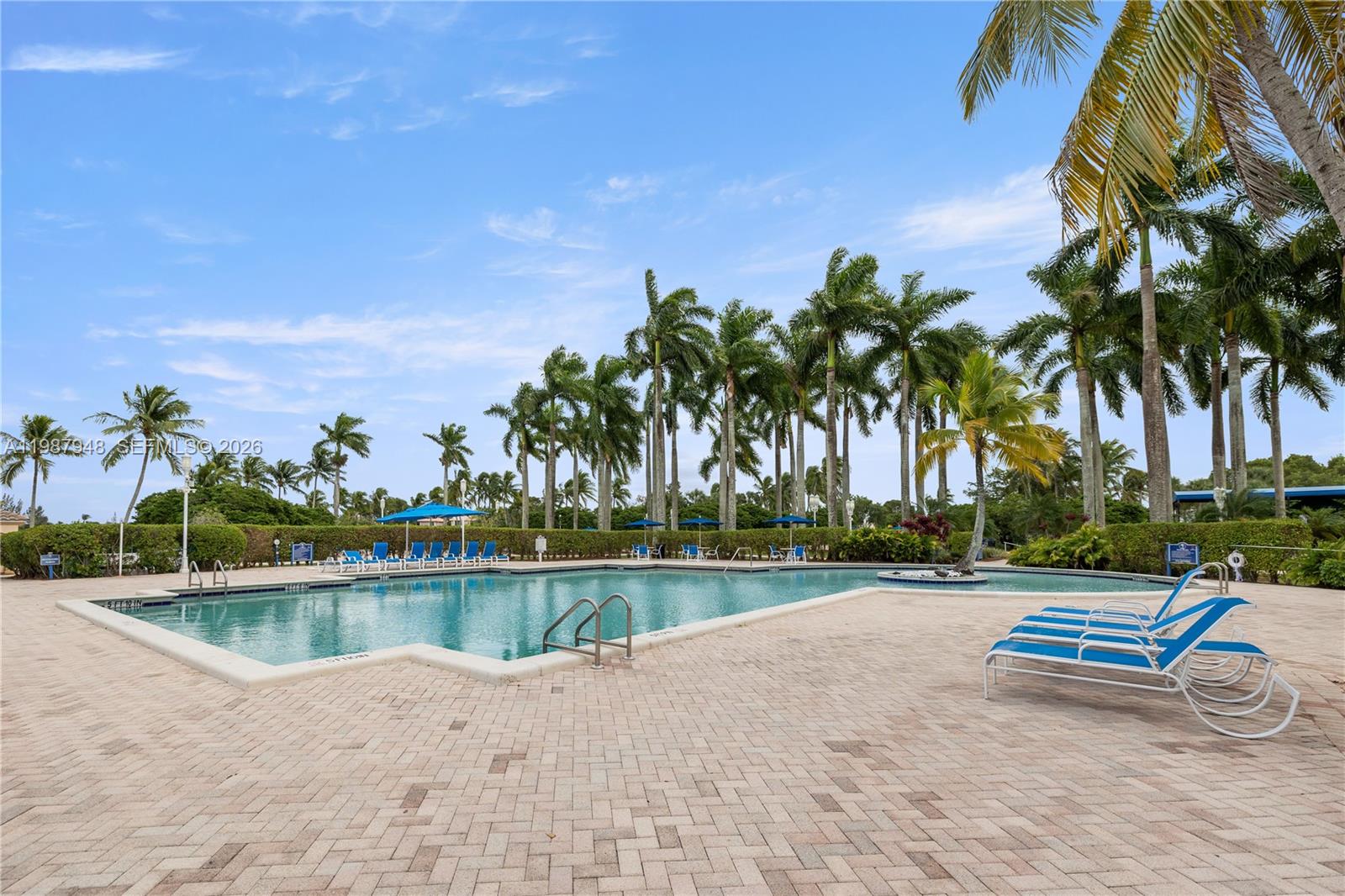 PEMBROKE ISLES 1 - Residential