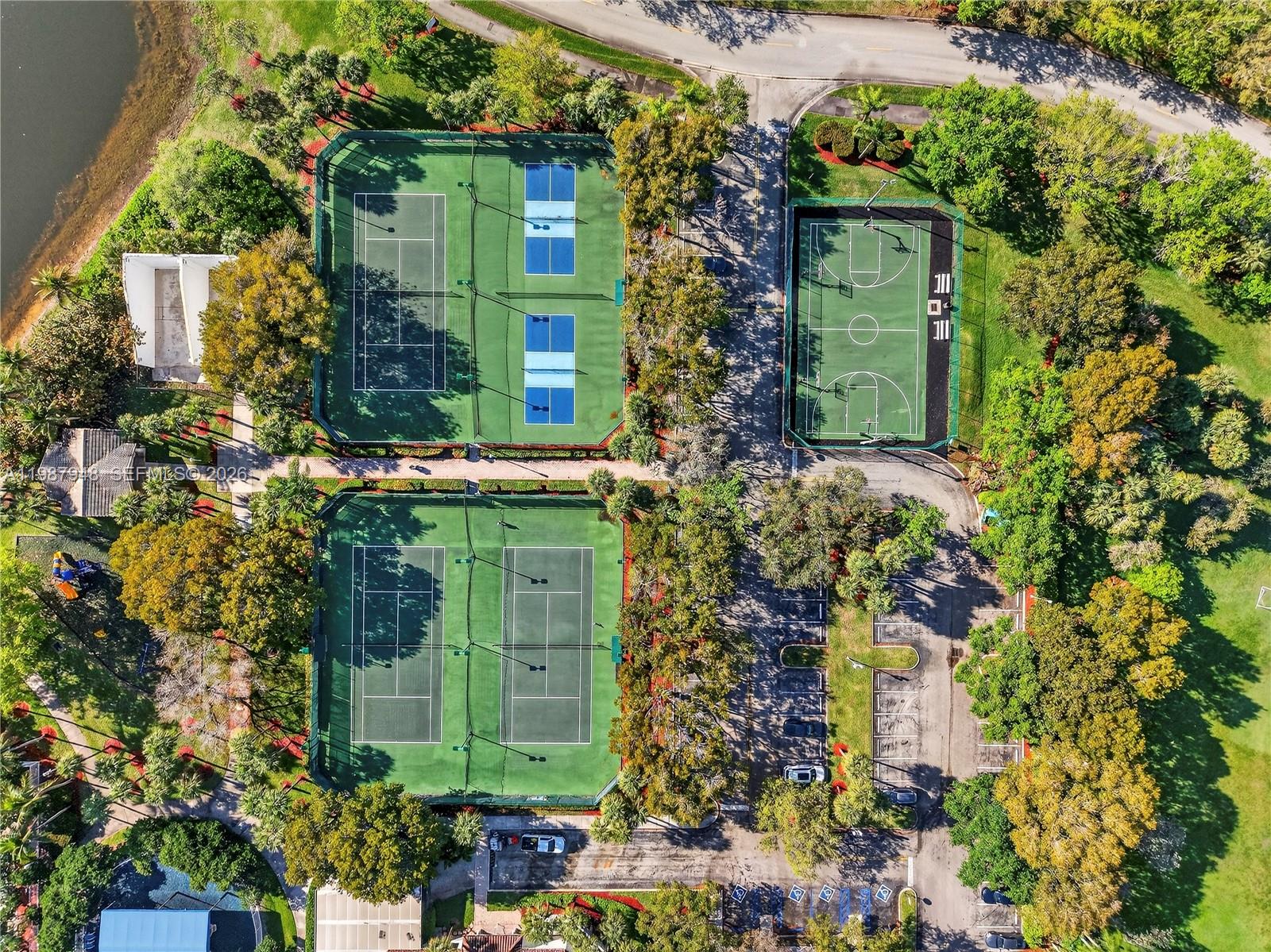 PEMBROKE ISLES 1 - Residential