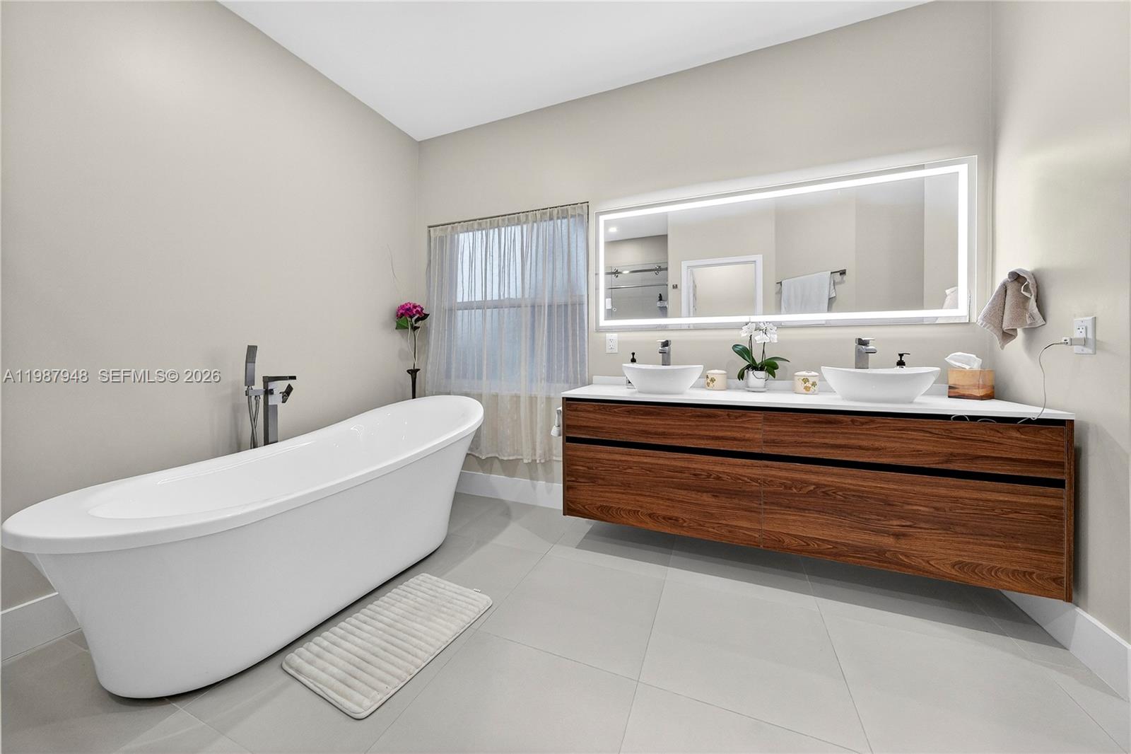 PEMBROKE ISLES 1 - Residential