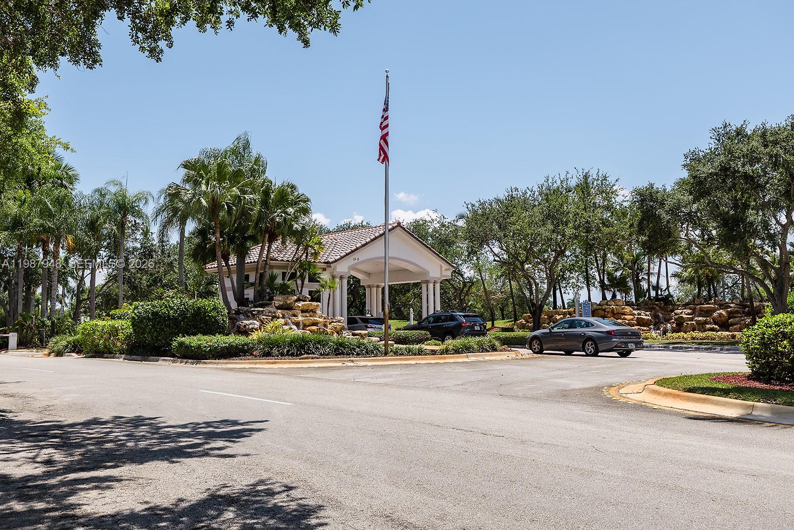PEMBROKE ISLES 1 - Residential