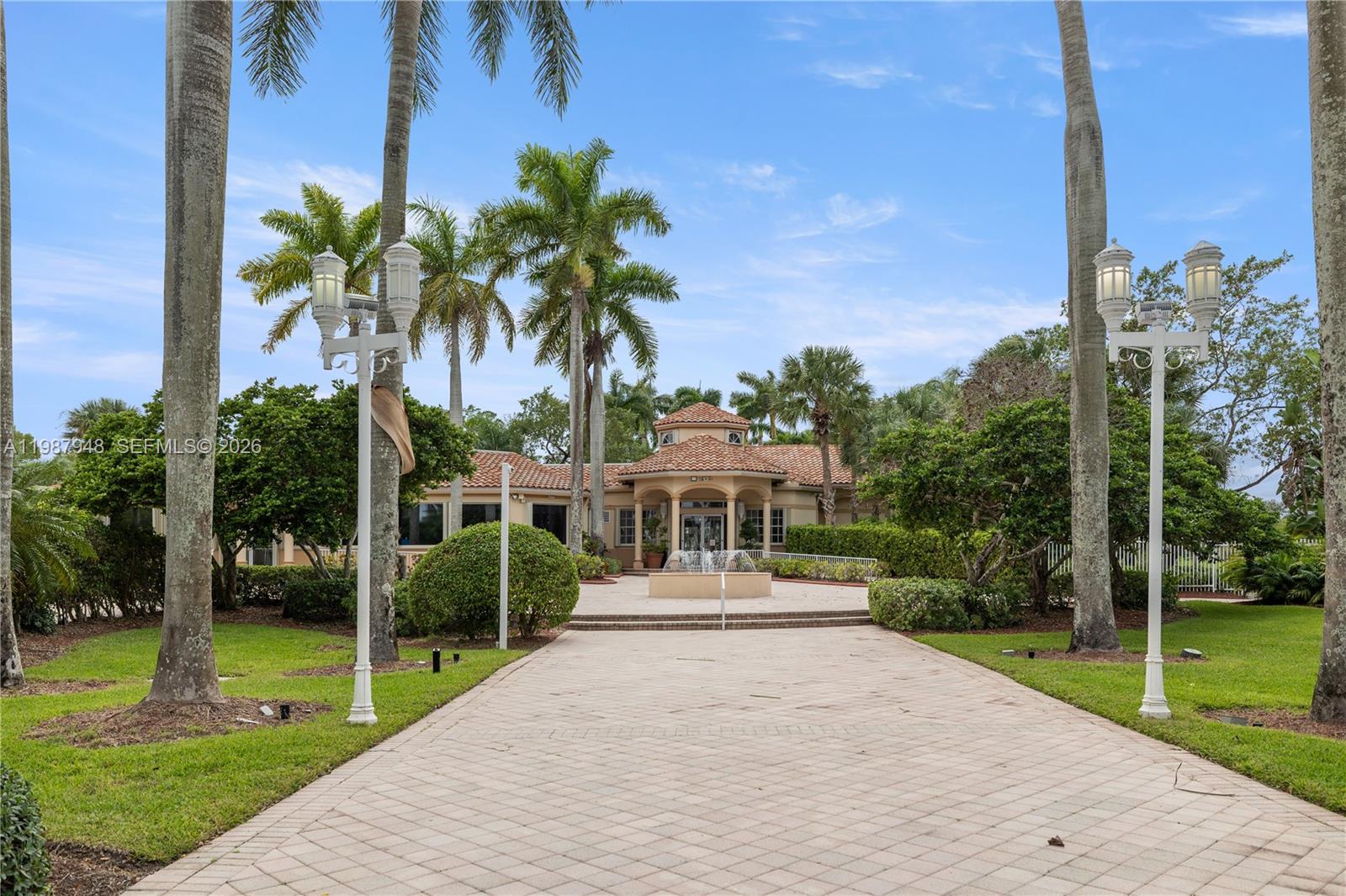 PEMBROKE ISLES 1 - Residential