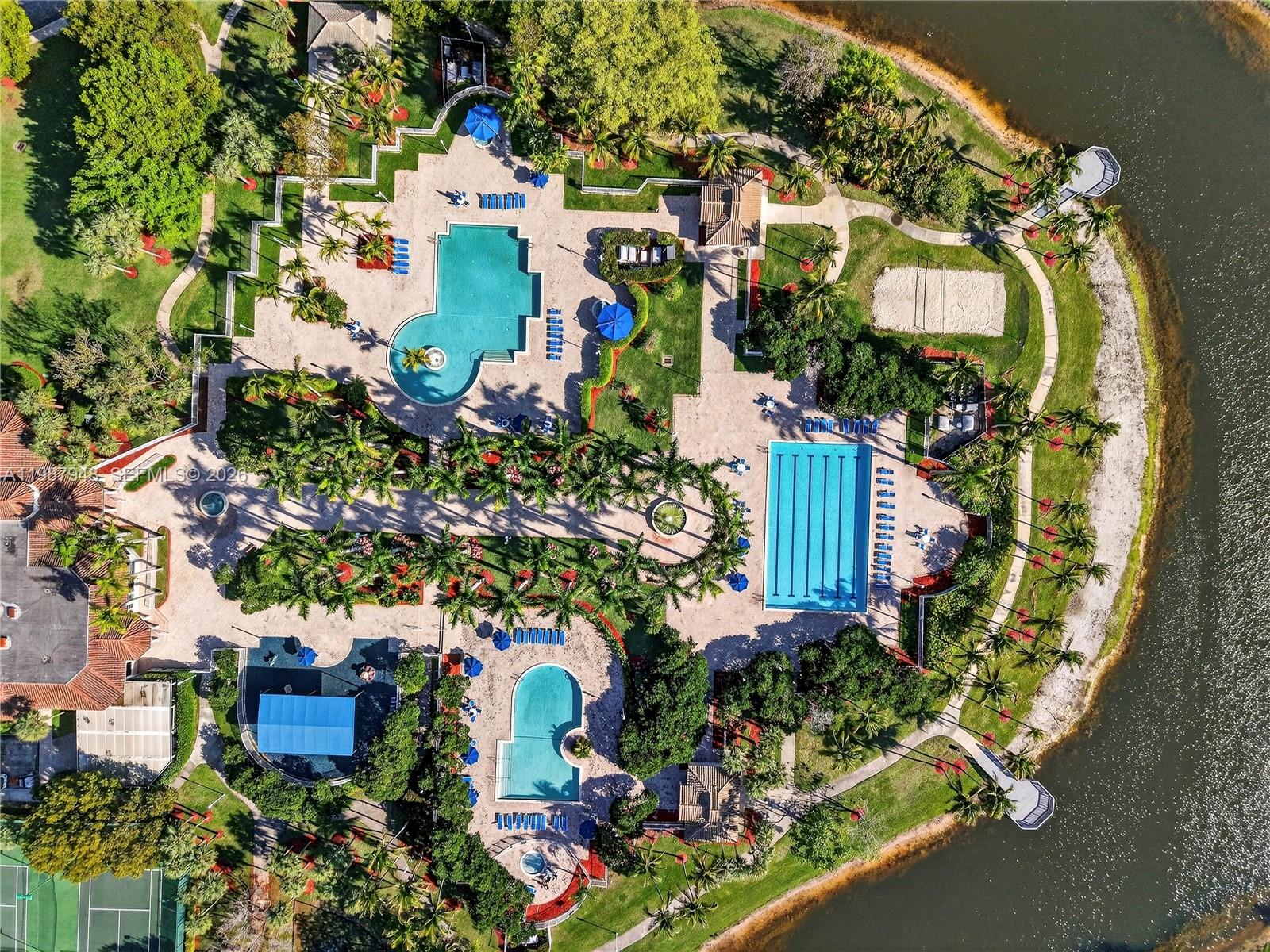 PEMBROKE ISLES 1 - Residential