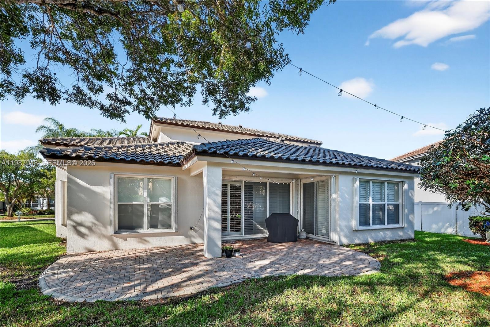 PEMBROKE ISLES 1 - Residential