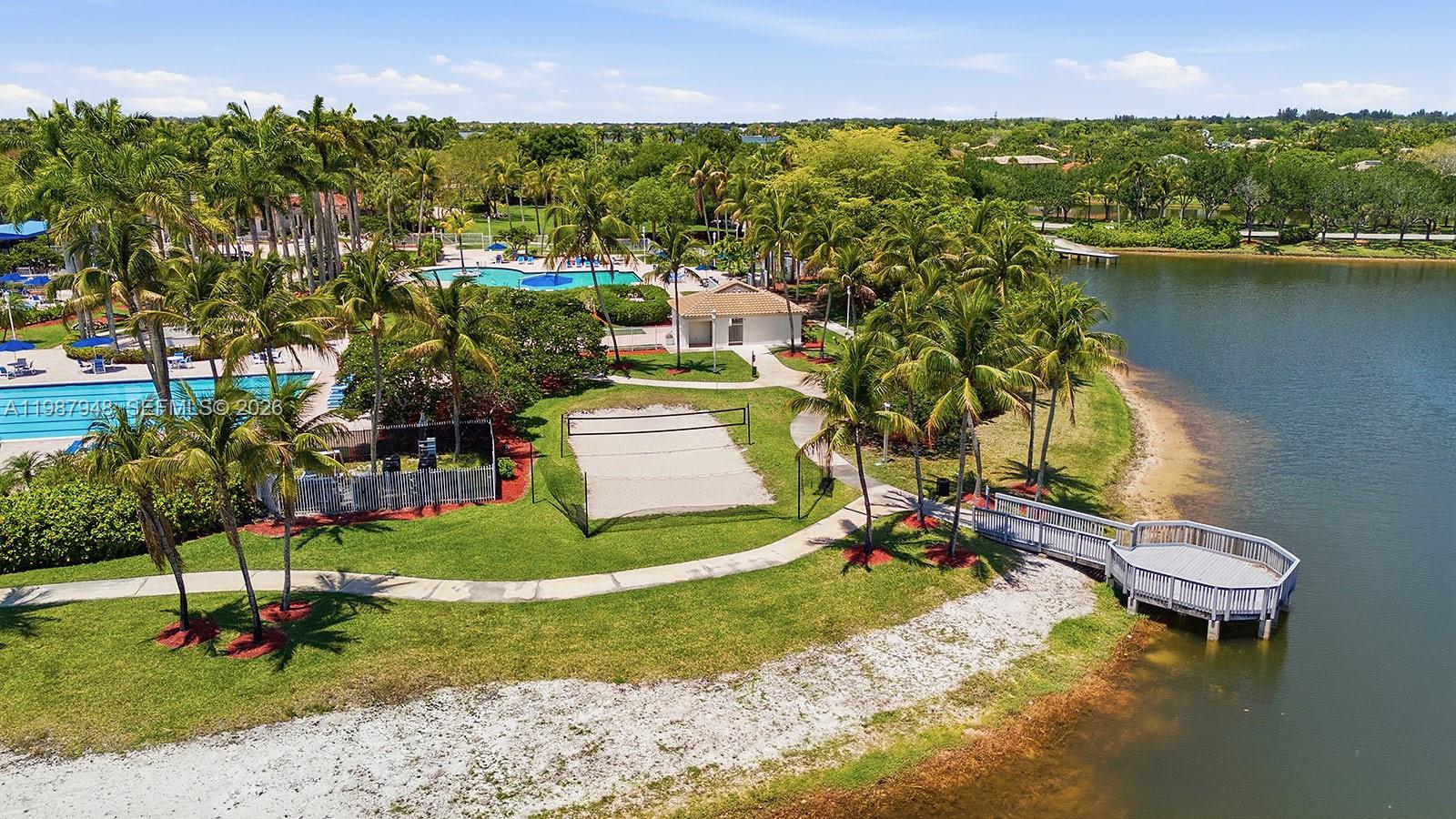 PEMBROKE ISLES 1 - Residential