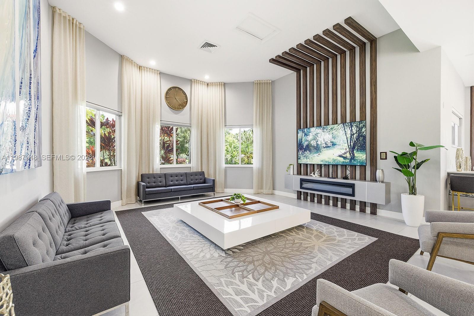 PEMBROKE ISLES 1 - Residential