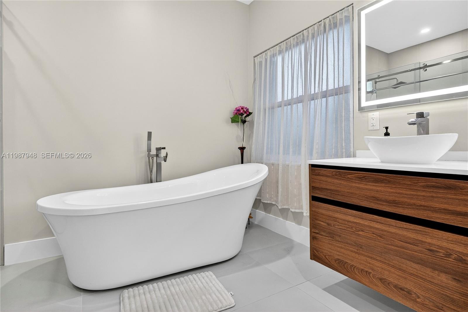 PEMBROKE ISLES 1 - Residential