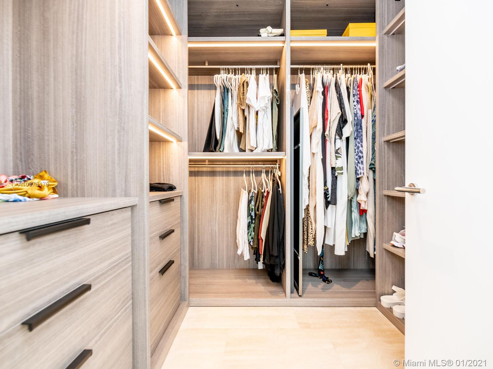 SURF CLUB CONDO - Residential