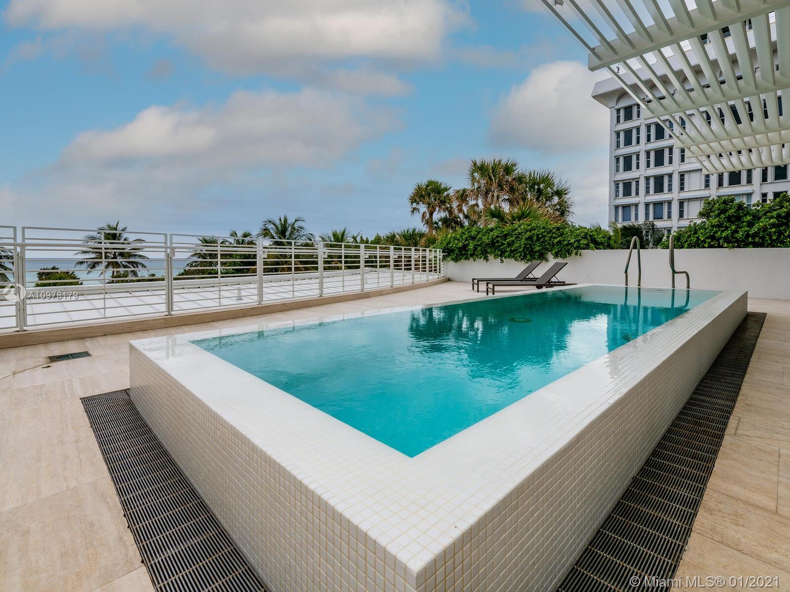 SURF CLUB CONDO - Residential