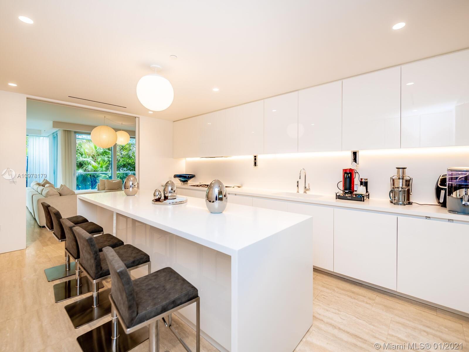 SURF CLUB CONDO - Residential