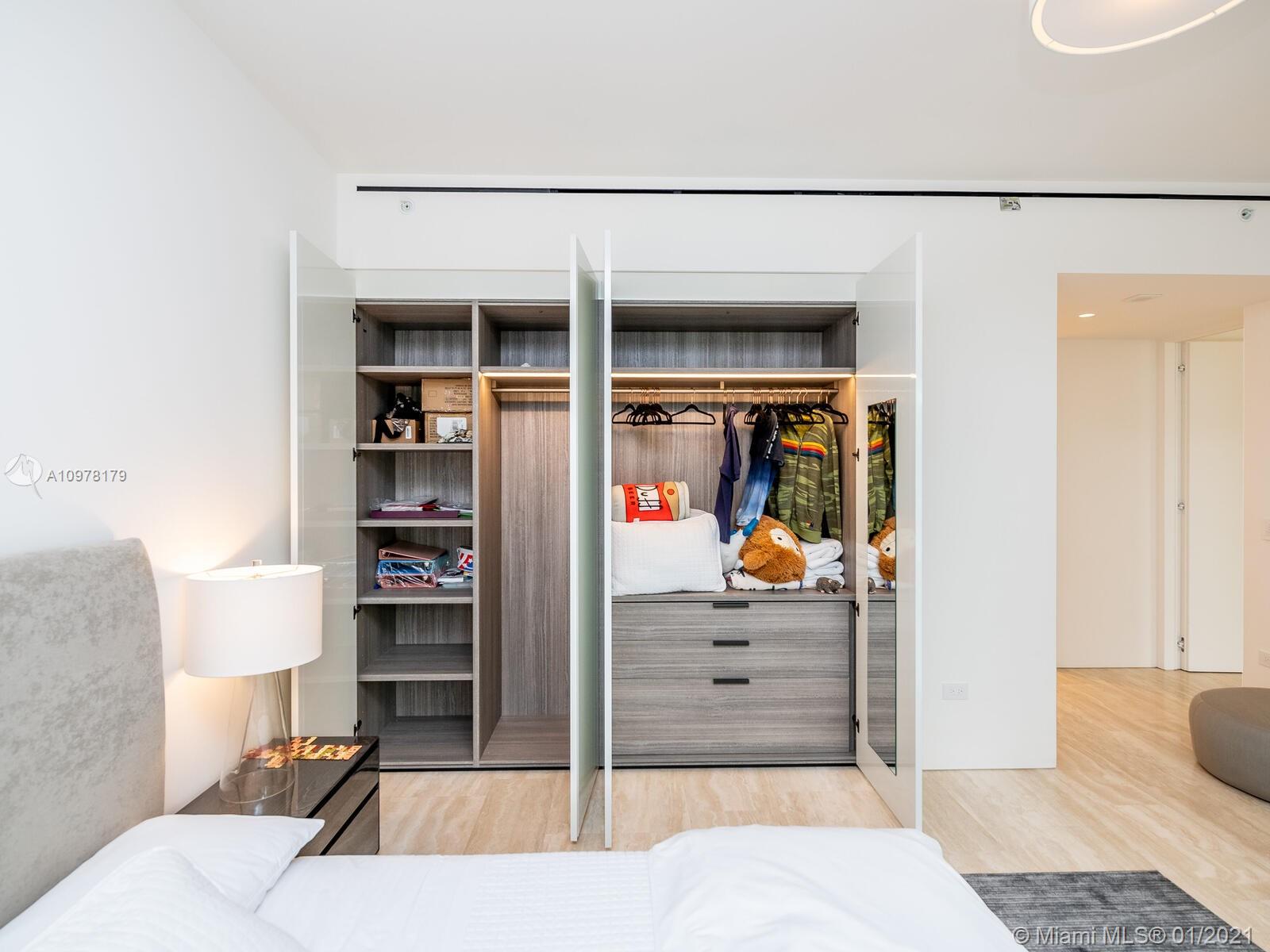 SURF CLUB CONDO - Residential