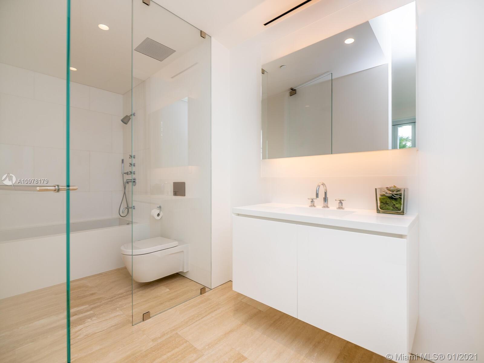 SURF CLUB CONDO - Residential