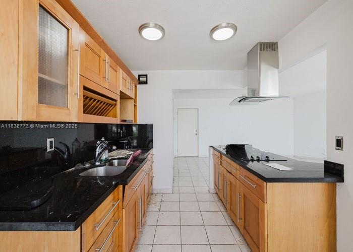 PARKVIEW PLAZA CONDO - Residential