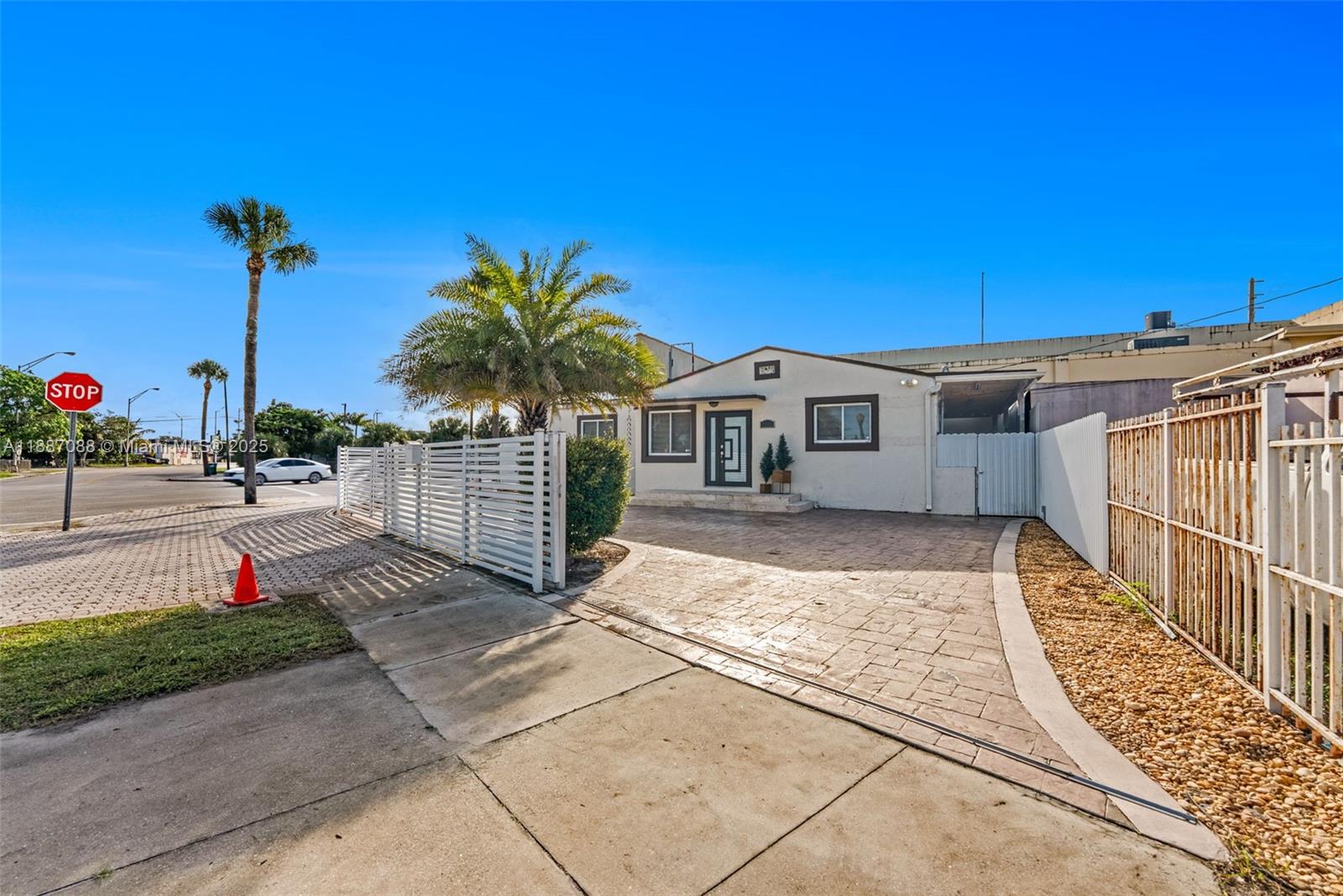 OPA LOCKA PLAT NO 3 REV - Residential