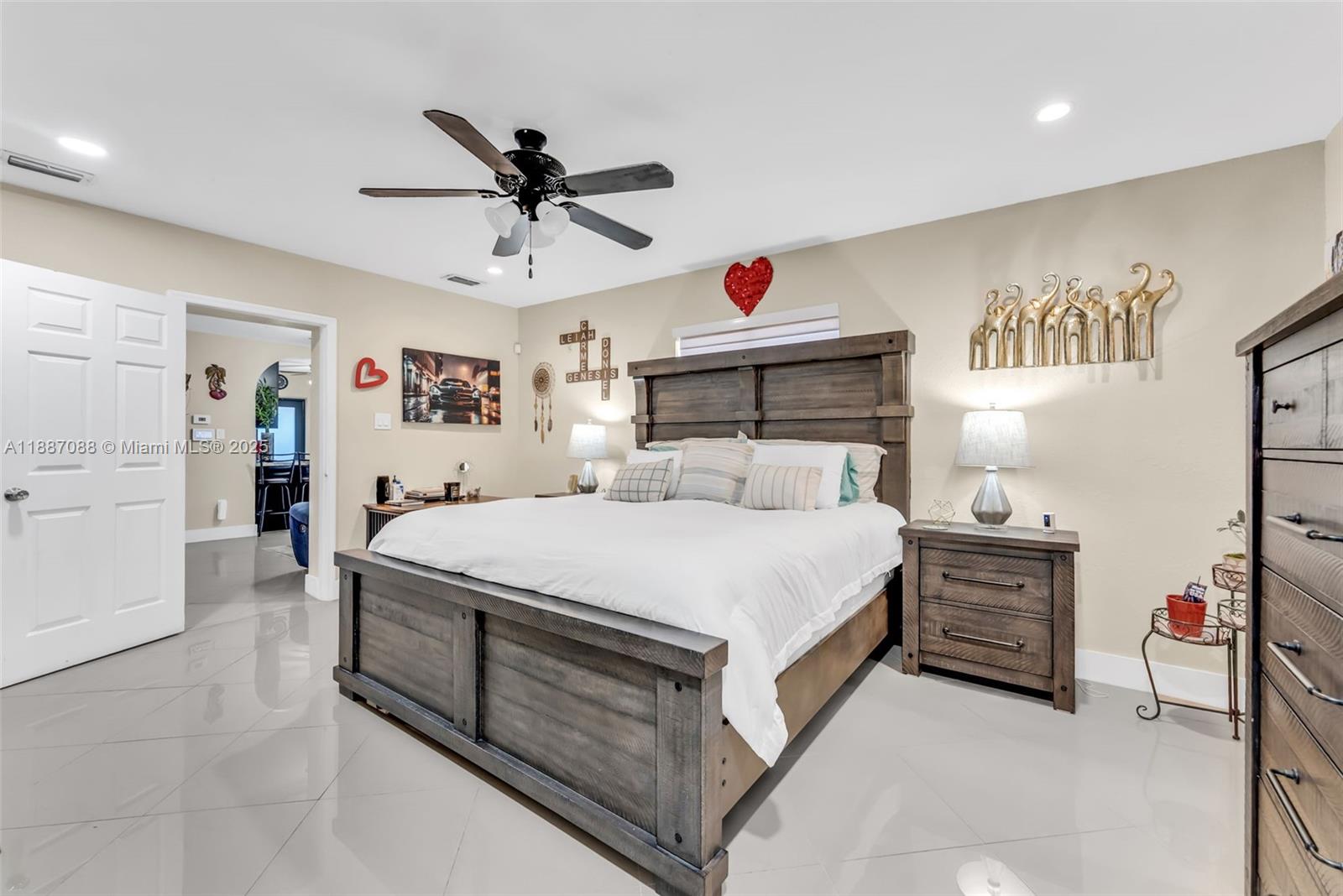 OPA LOCKA PLAT NO 3 REV - Residential
