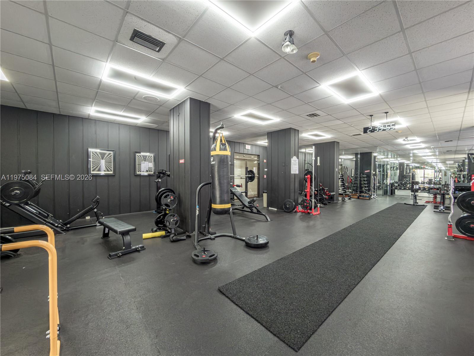 COMMODORE PLAZA CONDO - Residential