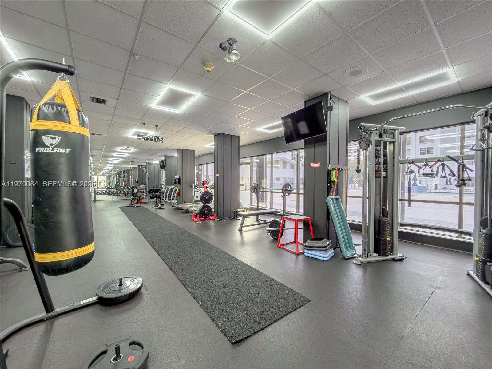 COMMODORE PLAZA CONDO - Residential