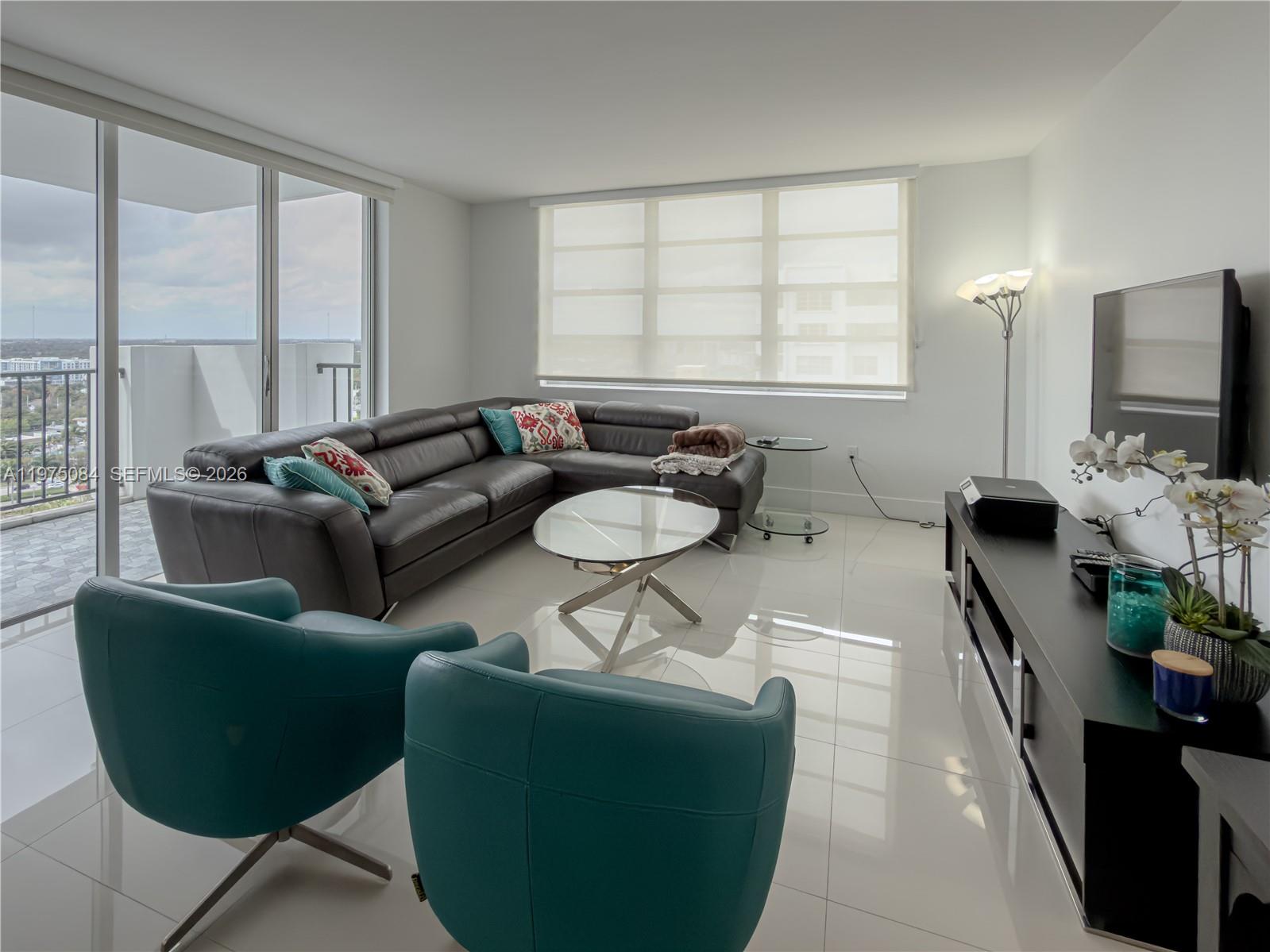 COMMODORE PLAZA CONDO - Residential