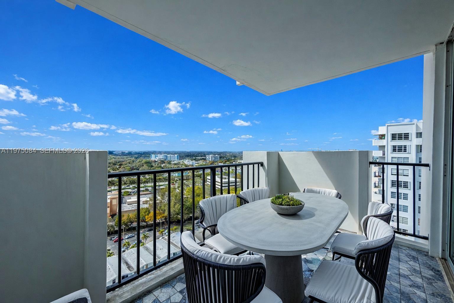 COMMODORE PLAZA CONDO - Residential