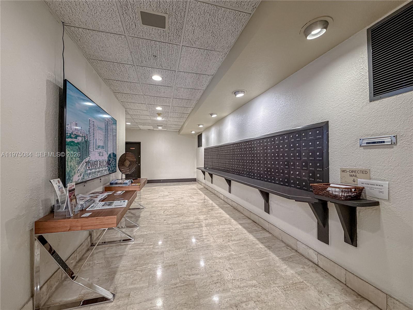 COMMODORE PLAZA CONDO - Residential