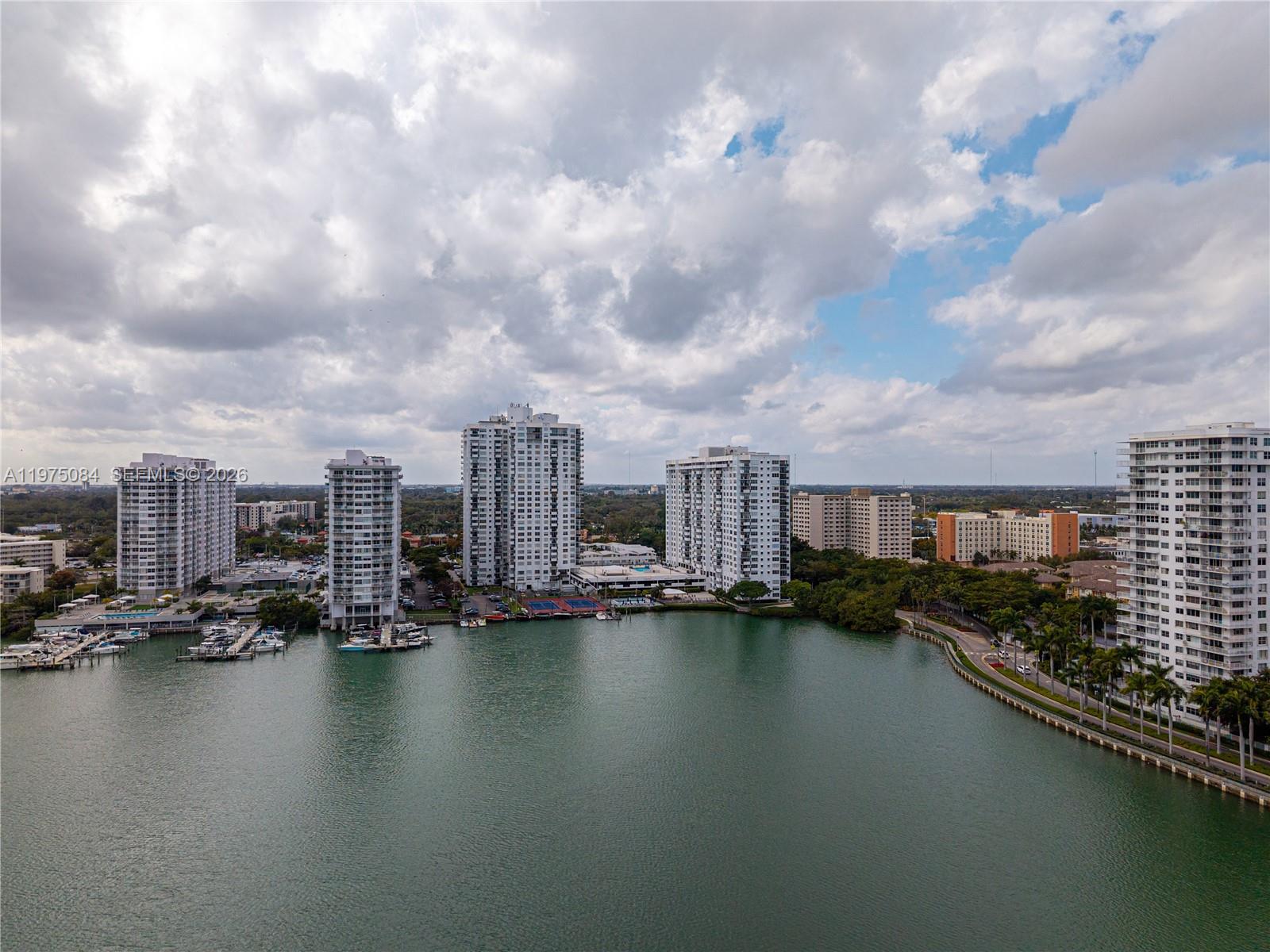 COMMODORE PLAZA CONDO - Residential