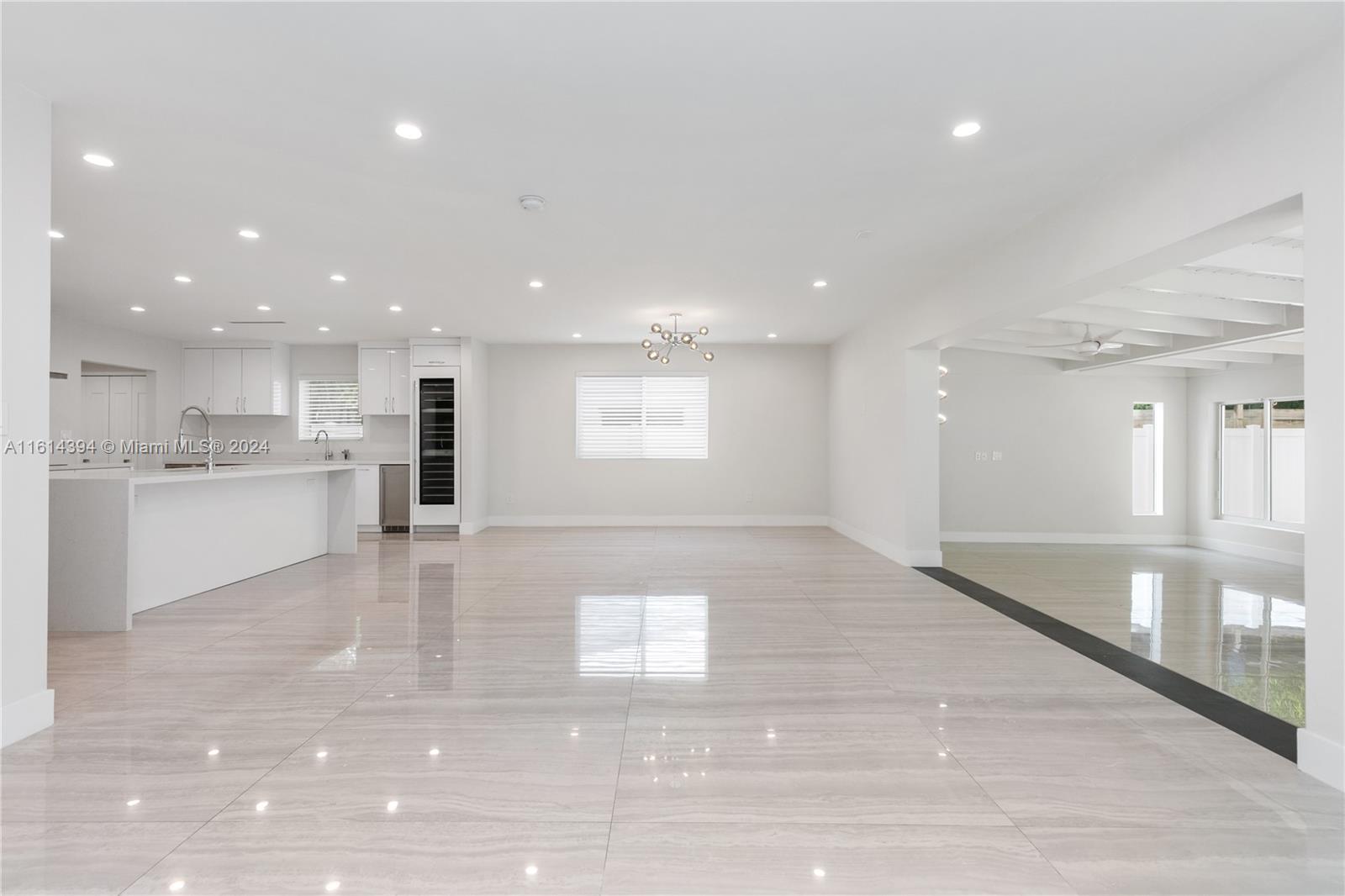 BAY HEIGHTS - Residential