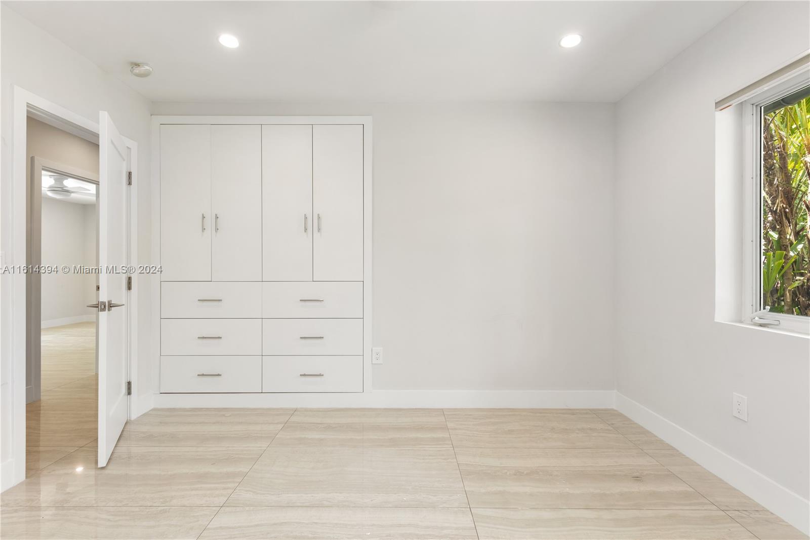 BAY HEIGHTS - Residential