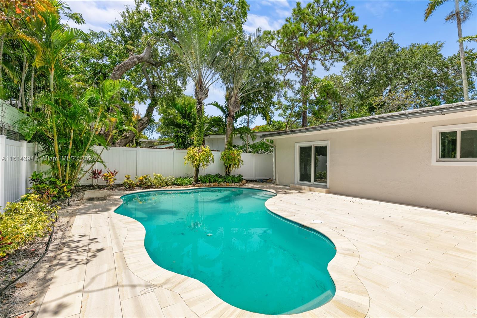 BAY HEIGHTS - Residential