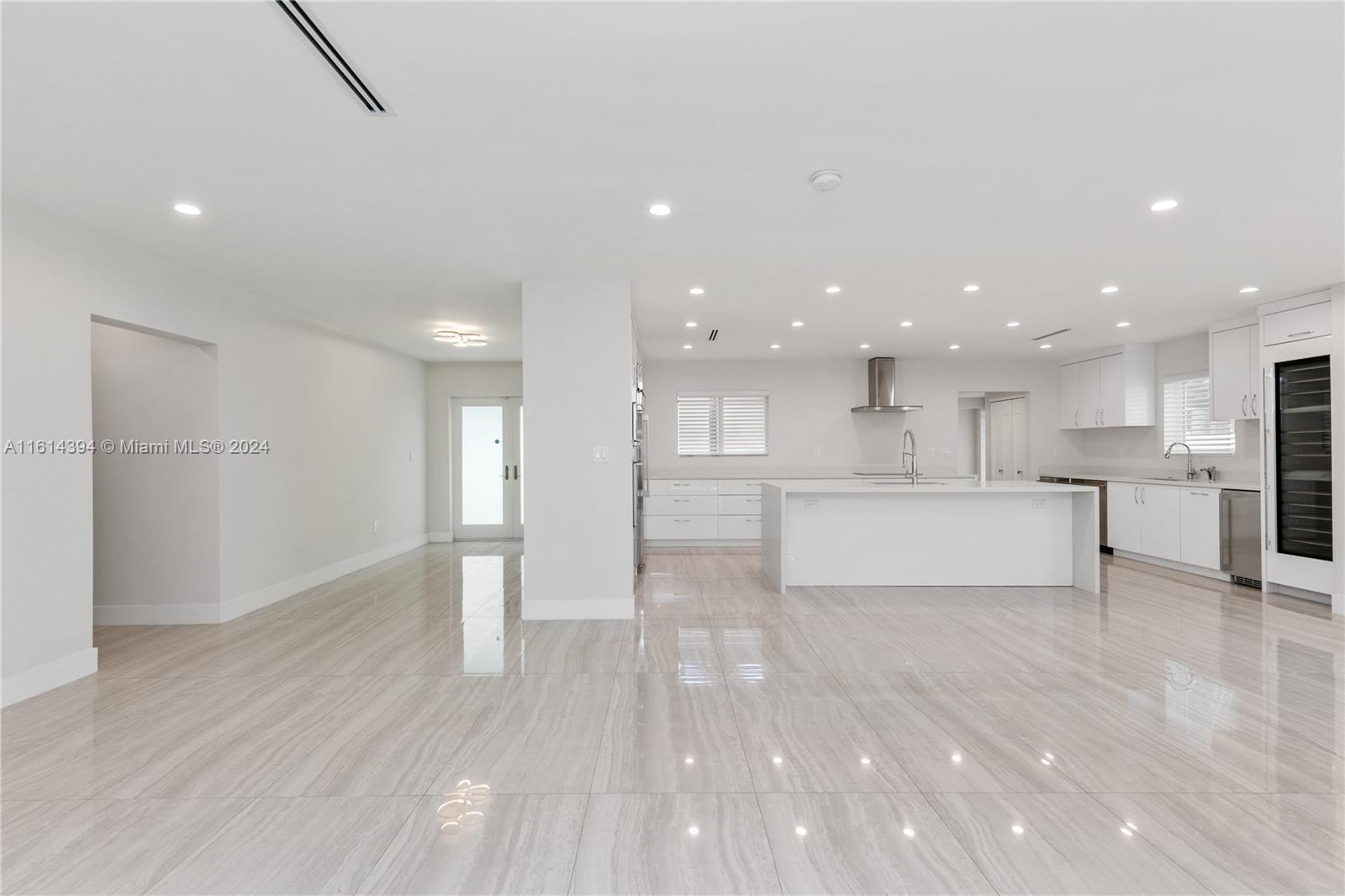 BAY HEIGHTS - Residential