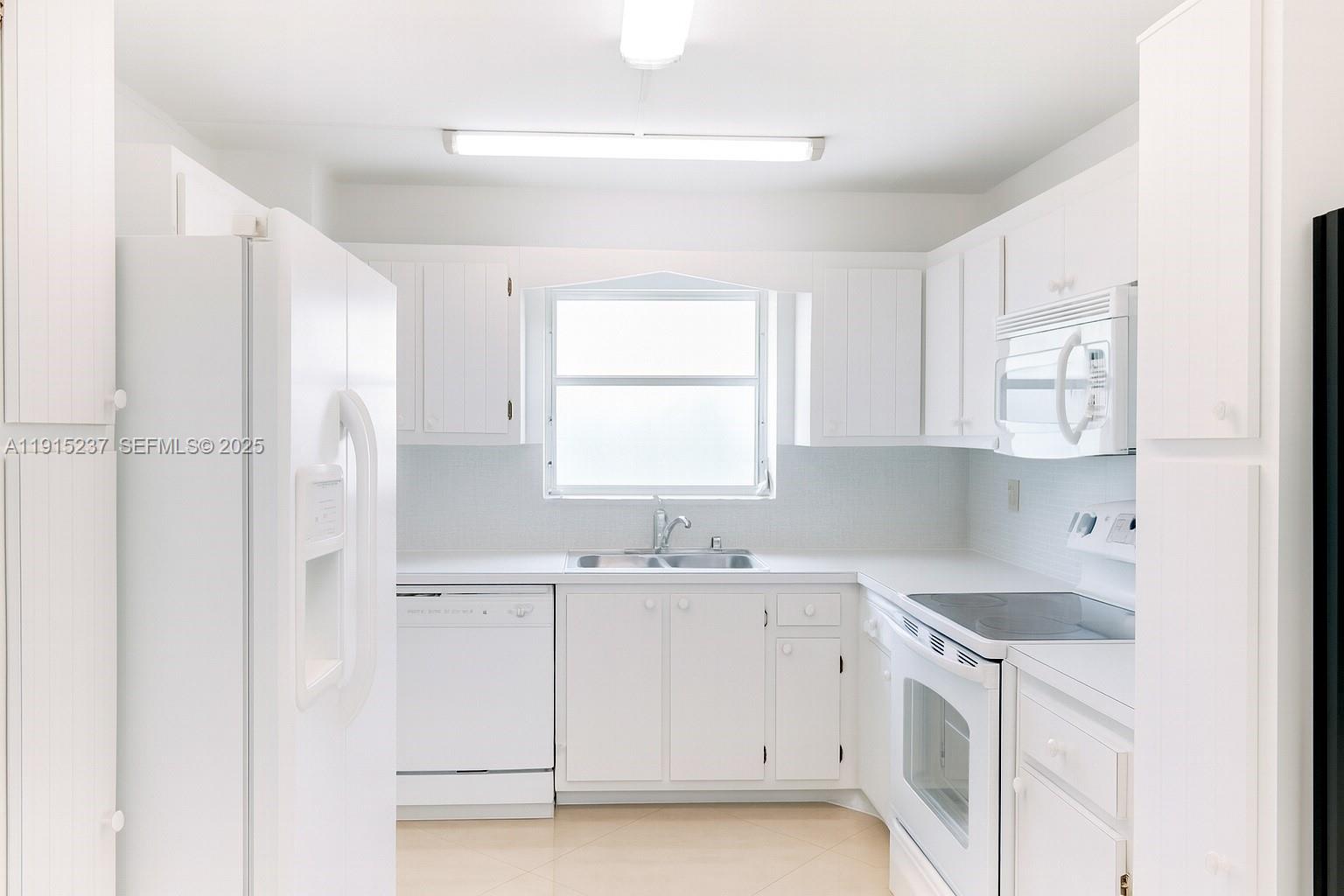 COMMODORE PLAZA CONDO - Residential Lease