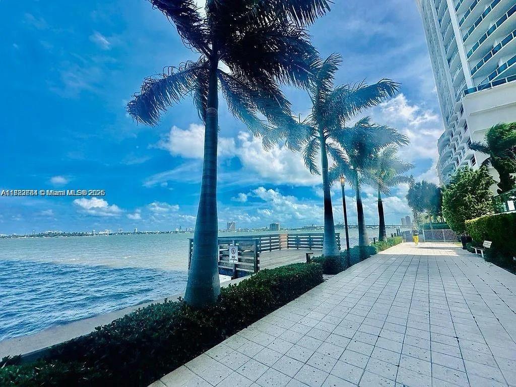 23 BISCAYNE BAY CONDO - Residential Lease