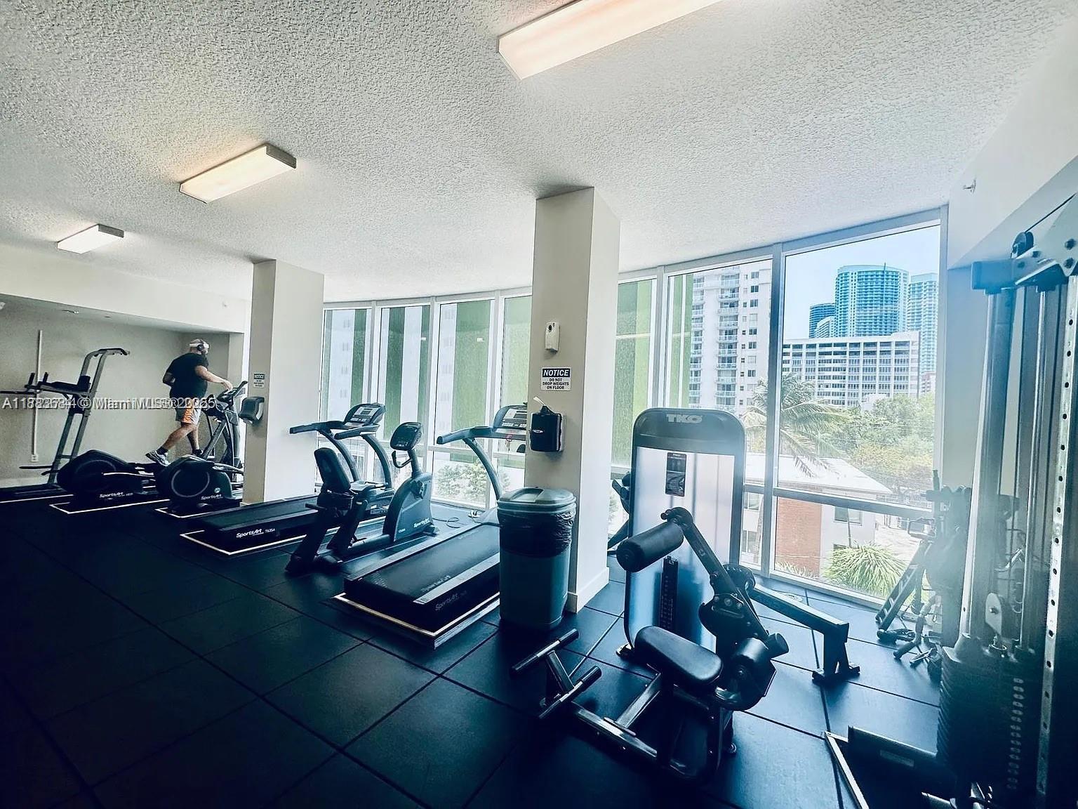 23 BISCAYNE BAY CONDO - Residential Lease