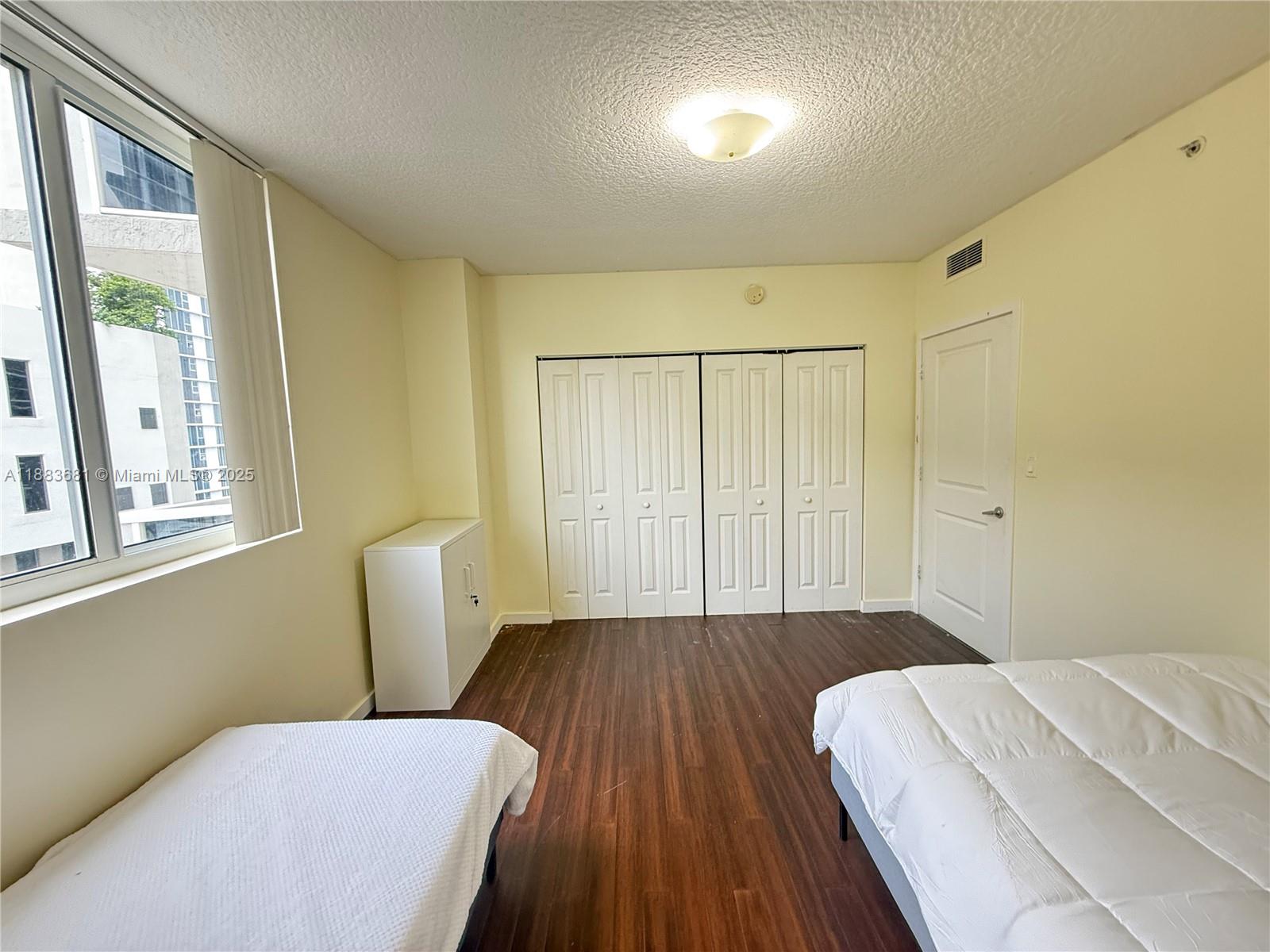 23 BISCAYNE BAY CONDO - Residential Lease