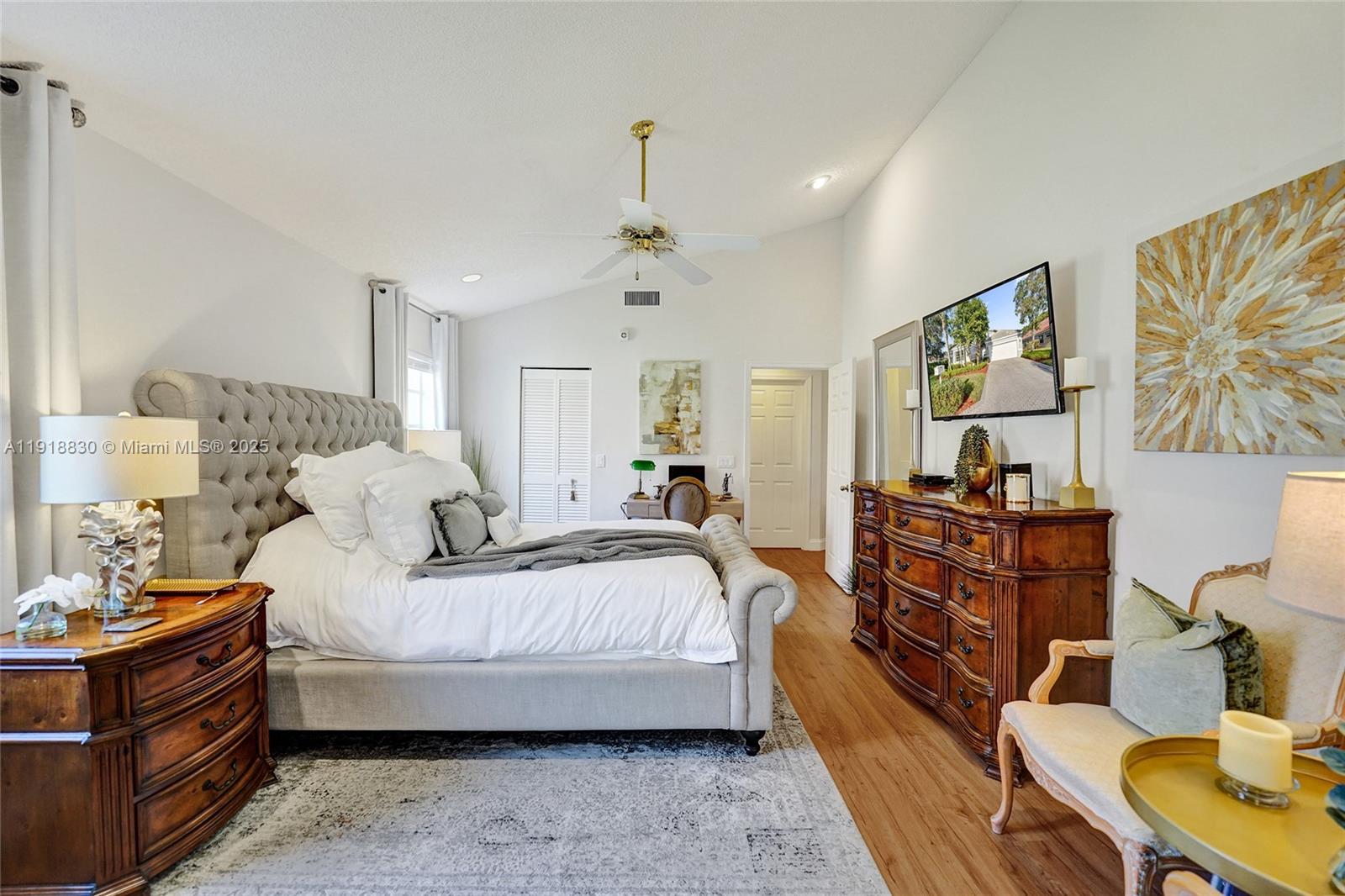 COUNTRY ISLES COVE - Residential