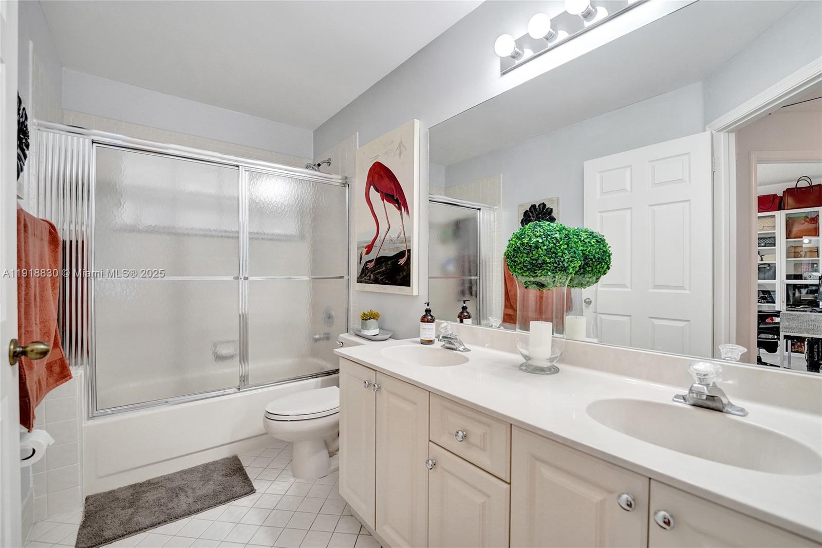 COUNTRY ISLES COVE - Residential