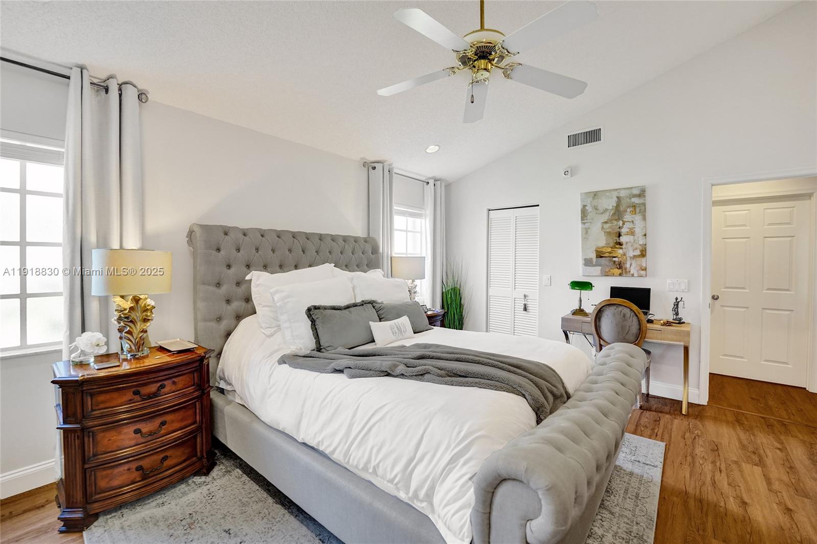 COUNTRY ISLES COVE - Residential