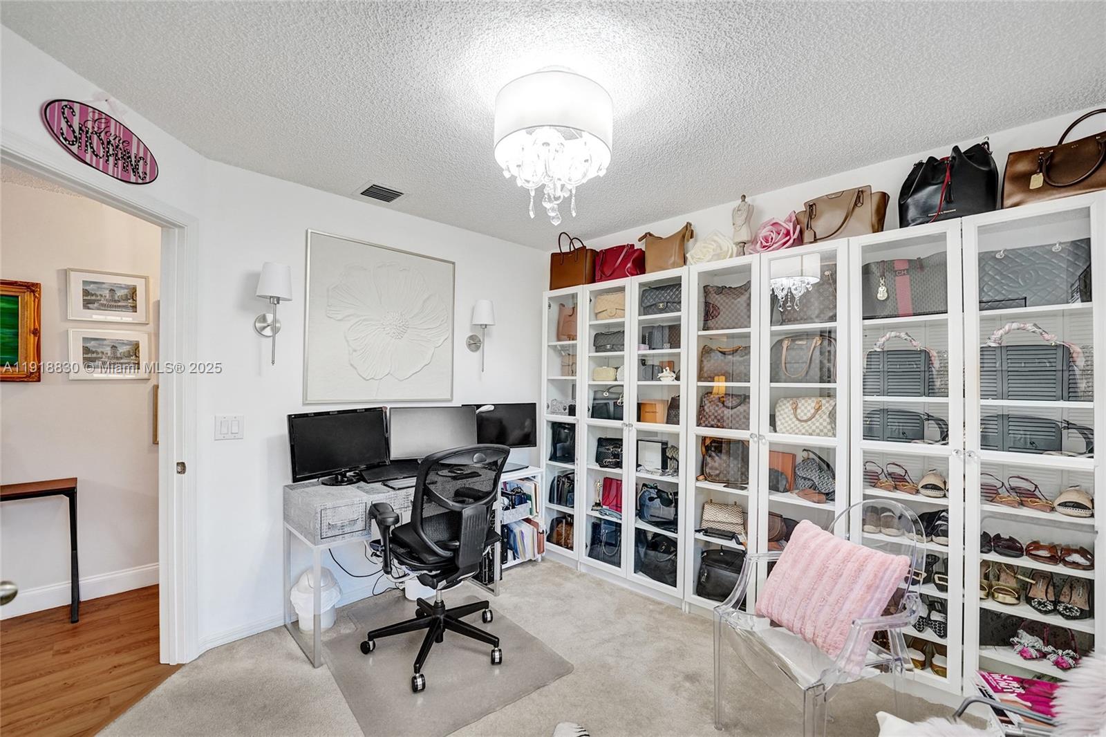 COUNTRY ISLES COVE - Residential