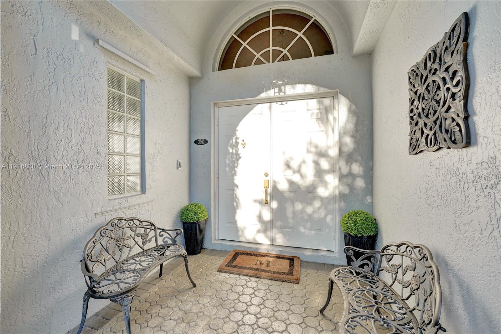 COUNTRY ISLES COVE - Residential