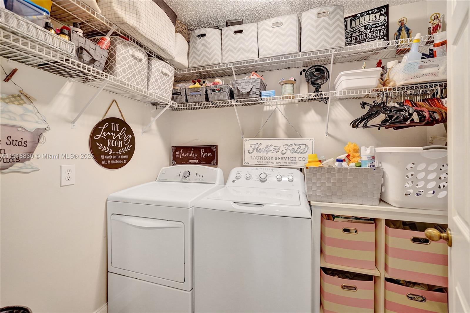 COUNTRY ISLES COVE - Residential