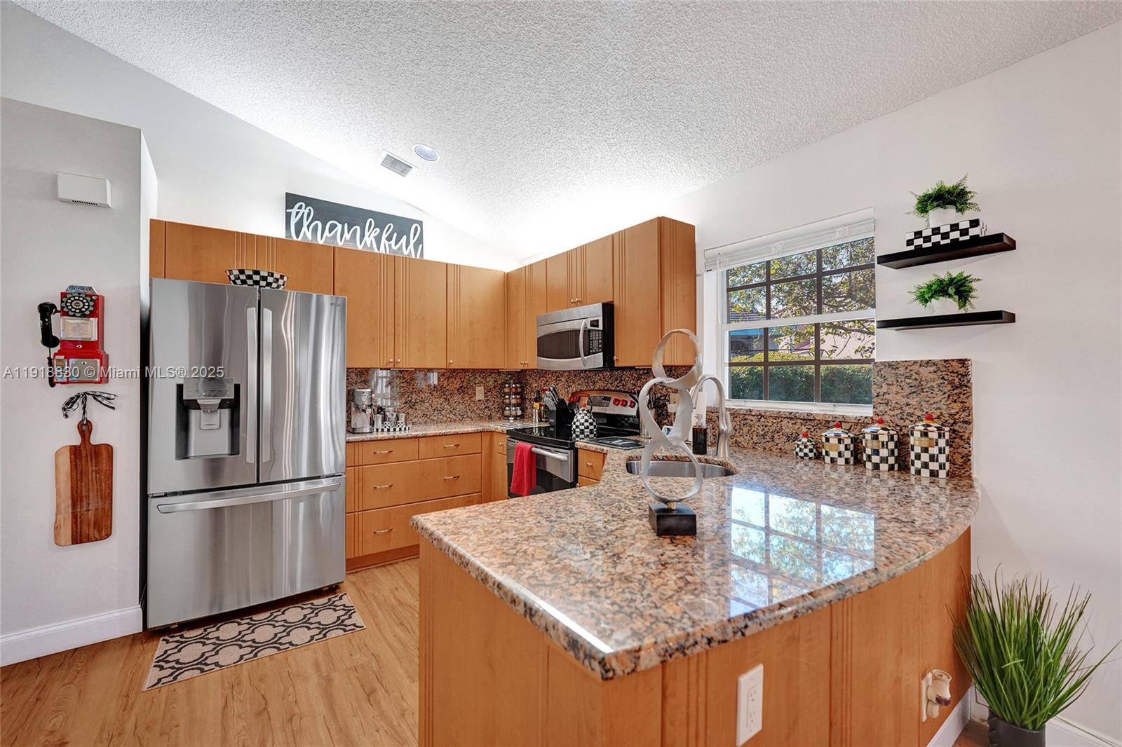 COUNTRY ISLES COVE - Residential