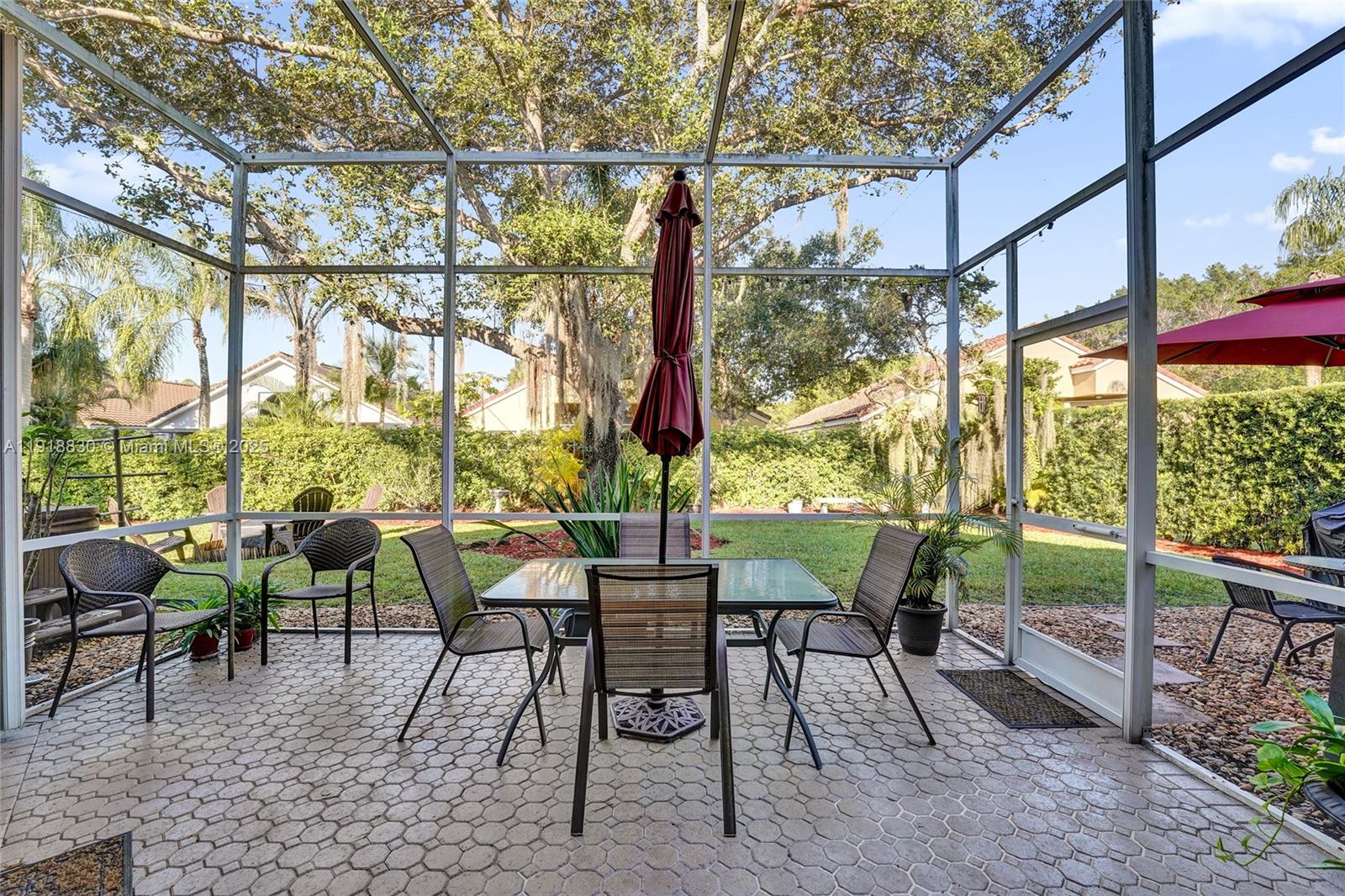 COUNTRY ISLES COVE - Residential