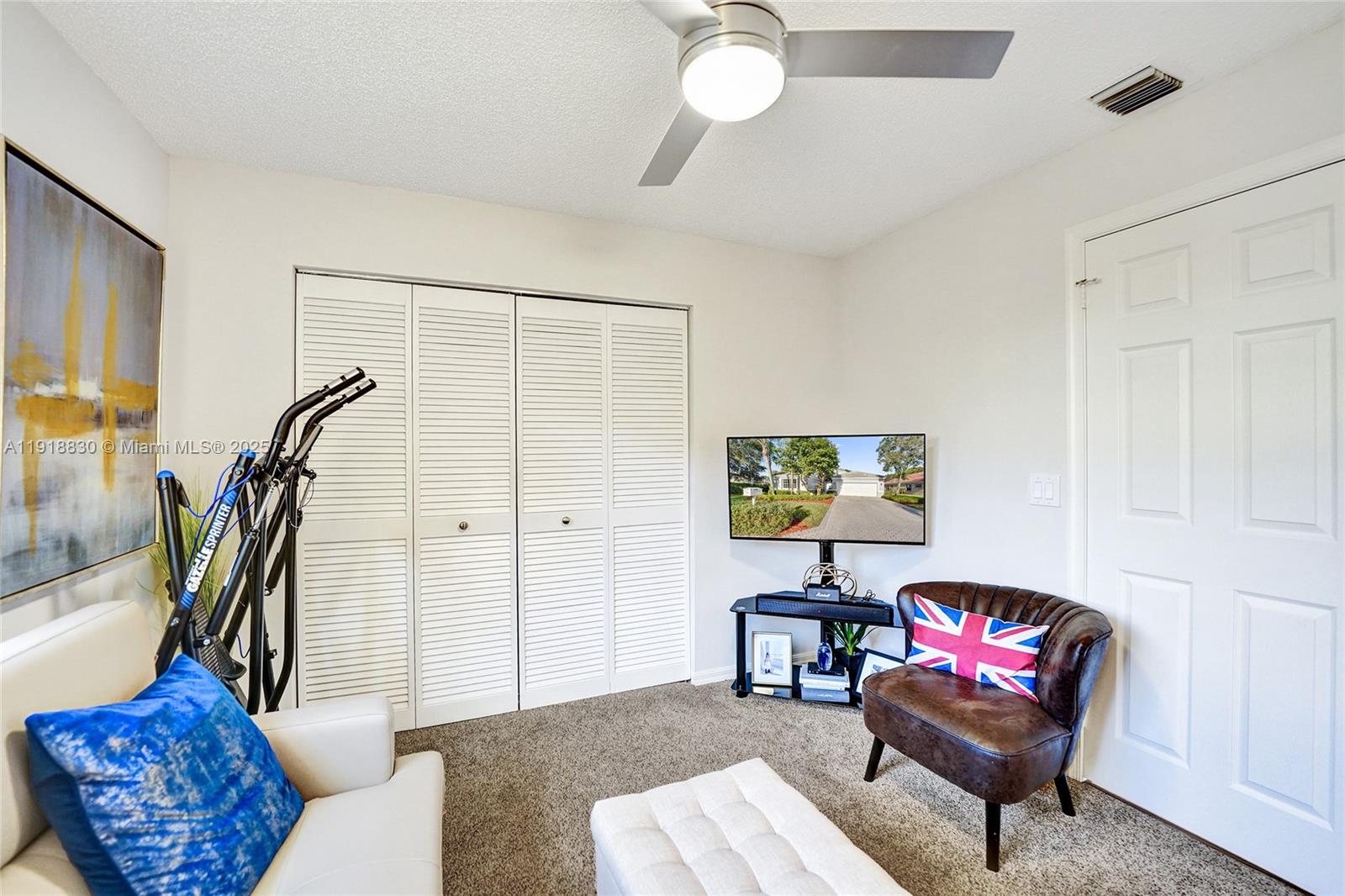 COUNTRY ISLES COVE - Residential