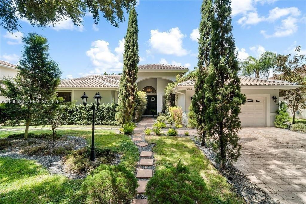Photo of 3604 Barbados Ave #-, Cooper City, FL 33026 (MLS # A12009033)