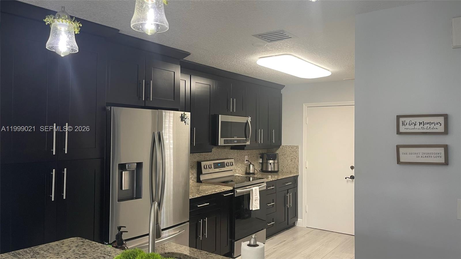 10138 Royal Palm Blvd 401-4