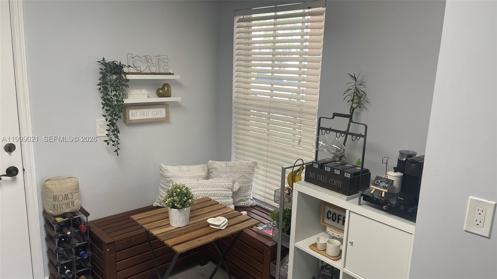 10138 Royal Palm Blvd 401-4