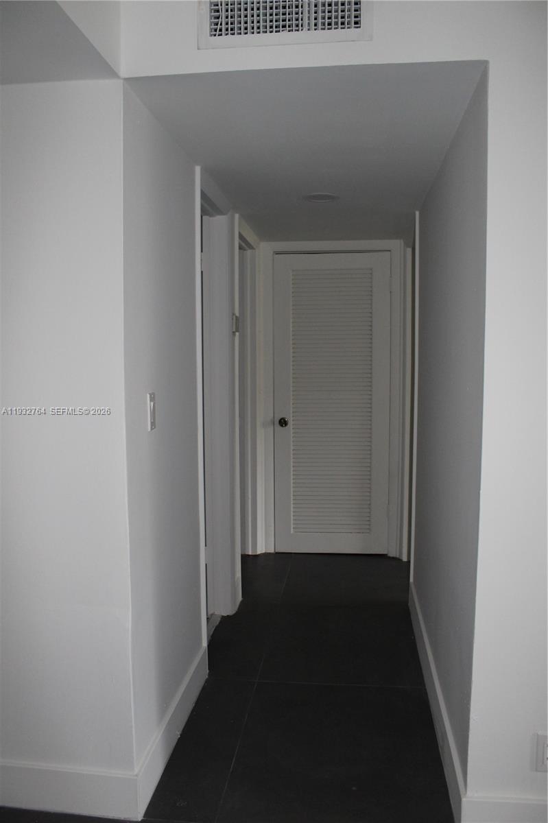 OAK HILLS CONDO NO V - Residential