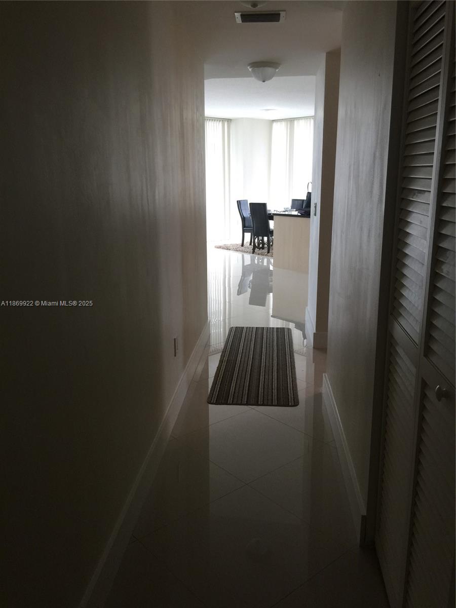 79 SW 12th St 1406-S